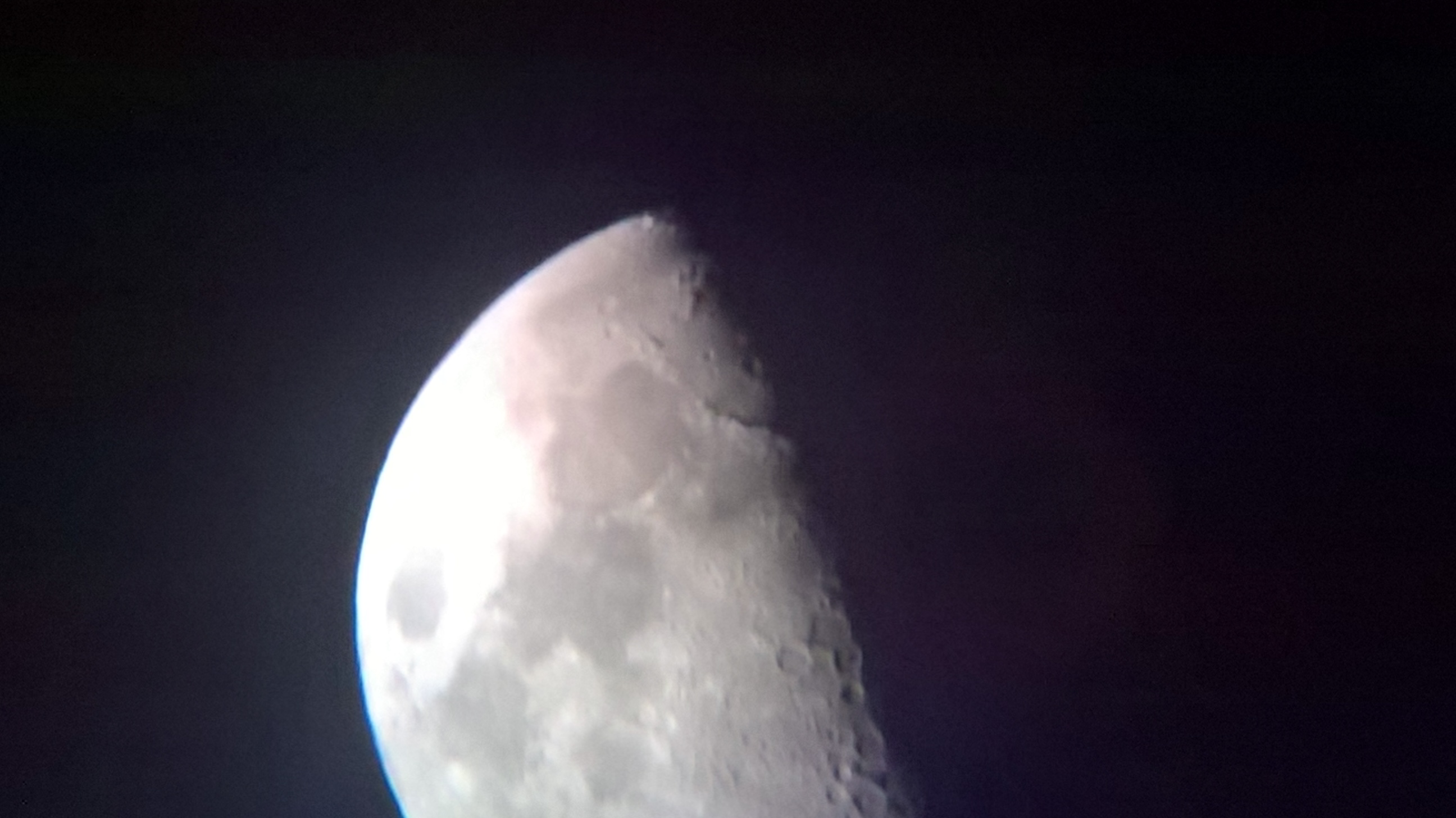 PHOTOS DE LA LUNE LE 11/06/2019.