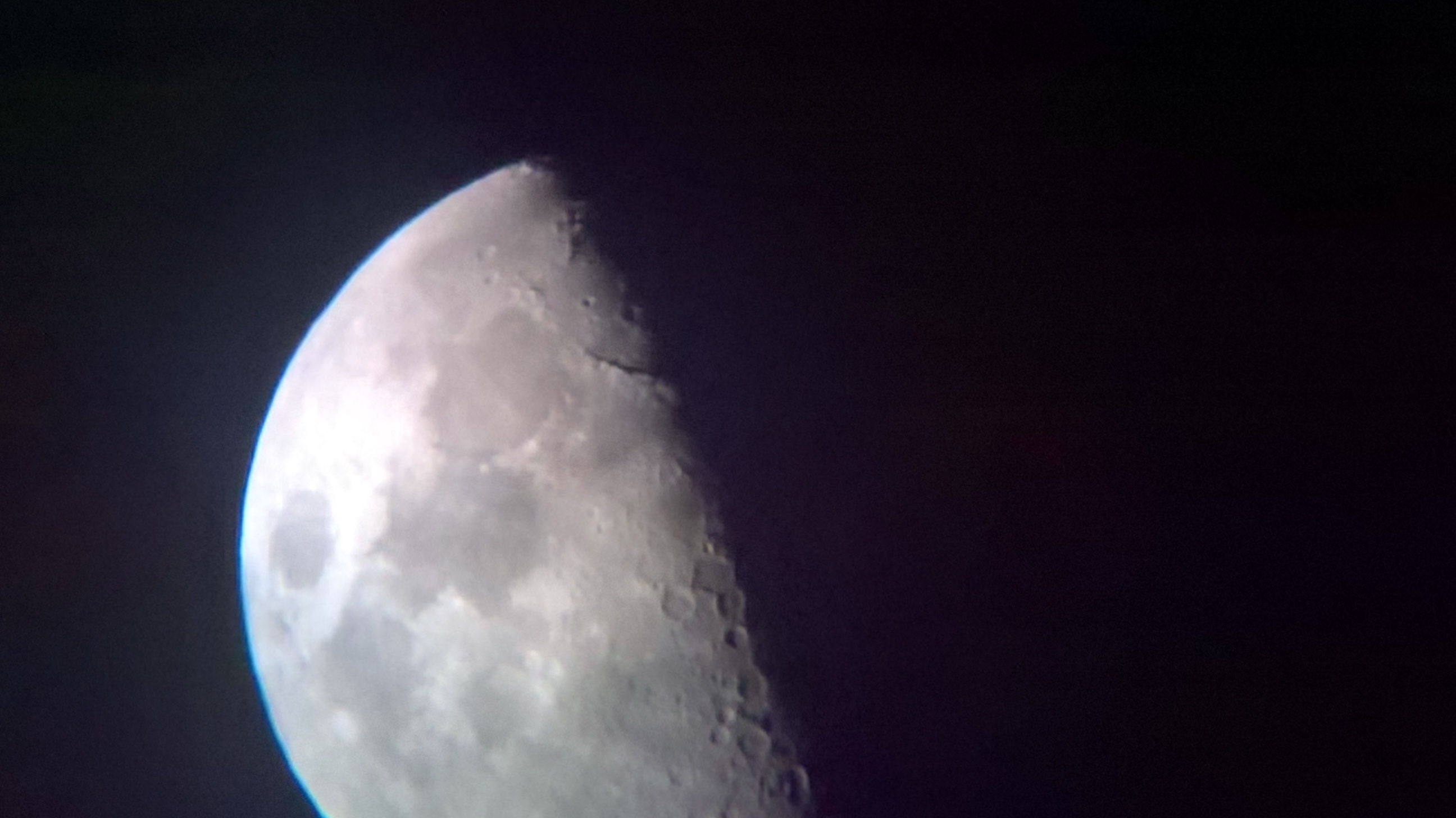 PHOTOS DE LA LUNE LE 11/06/2019.