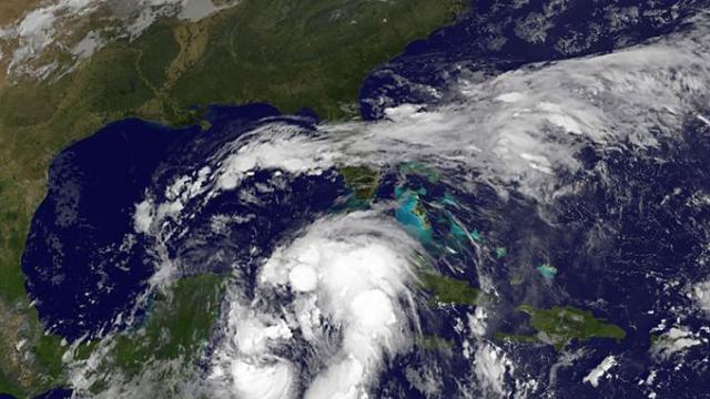 L ouragan nate approche des etats unis la nouvelle orleans en alerte 1